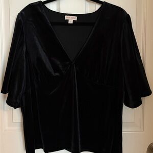 Knox Rose Velvet Top